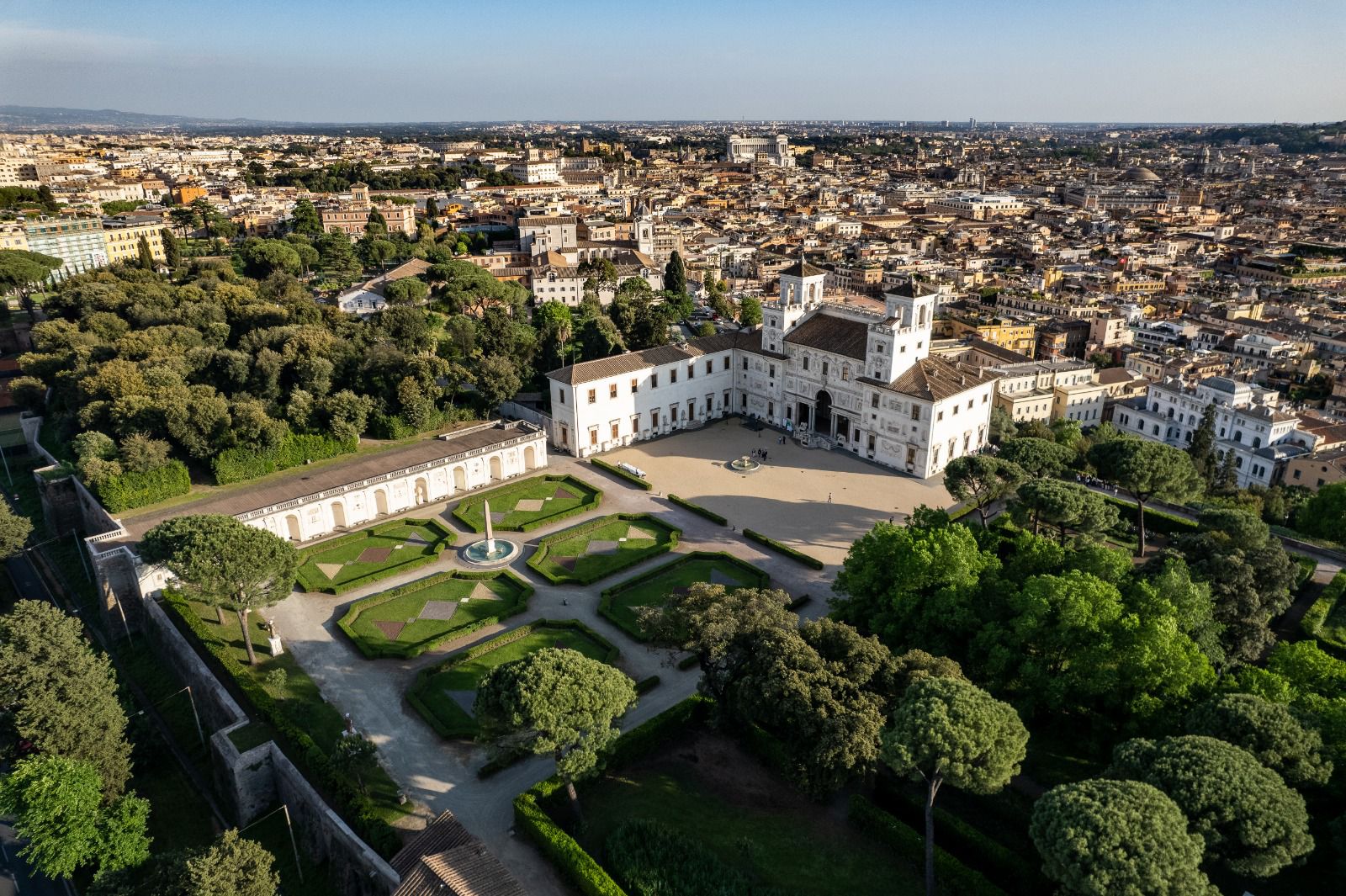 Vue aérienne de la Villa Médicis